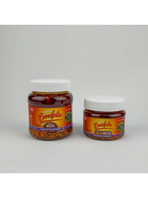 Salsa macha con chapulines
